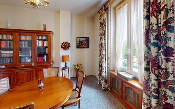 Maison à vendre    4 pièces •  Le Chambon-Feugerolles