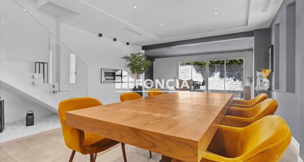 À vendre Maison 4 pièces 166.83 m² - Chilly-mazarin 91380