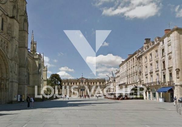 Murs commerciaux libres de 125 m² à vendre à Bordeaux