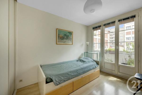 Appartement F4 à vendre  4 pièces - 73,44 m 2   ISSY LES MOULINEAUX  - 92