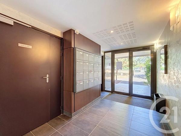 Appartement F3 à vendre  3 pièces - 64,03 m 2   ST CYR SUR LOIRE  - 37
