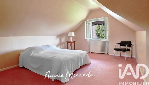 Maison à vendre 8 pièces 255 m² Jouy-le-Moutier