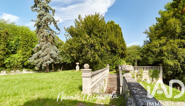 Maison à vendre 8 pièces 255 m² Jouy-le-Moutier