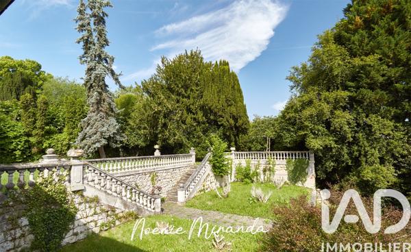 Maison à vendre 8 pièces 255 m² Jouy-le-Moutier