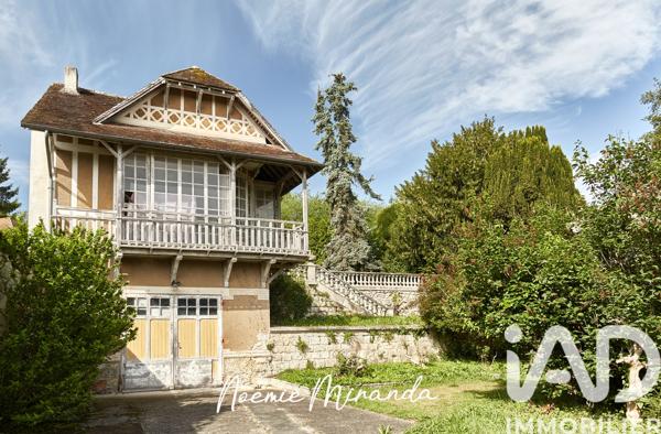 Maison à vendre 8 pièces 255 m² Jouy-le-Moutier