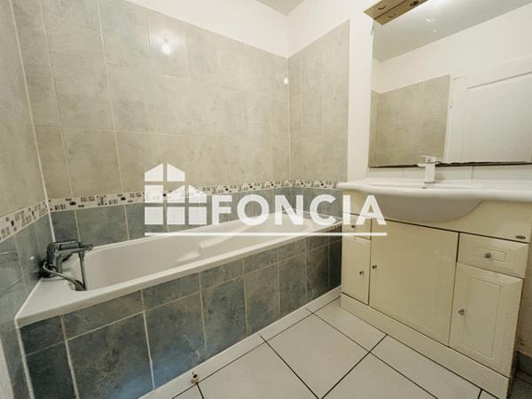 Location Appartement 2 pièces 44.4 m² - Toulon 83100