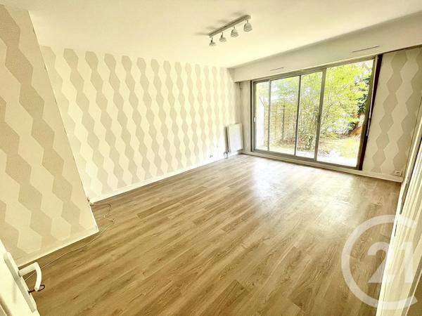 à vendre  113 m 2   MENNECY  - 91