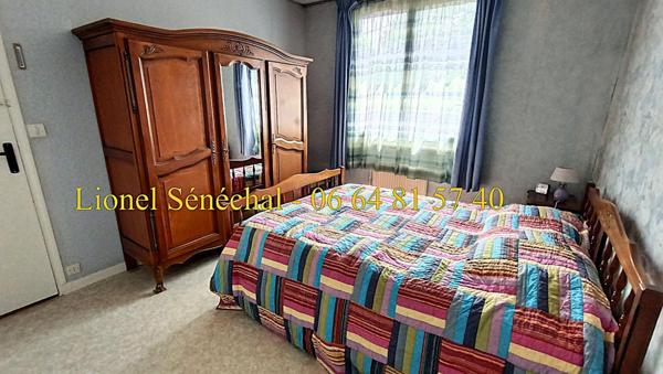 Maison à rénover de 9 pièces de 95 m2 dans un secteur  calme et recherché à La Chapelle Saint Aubin 95 m2