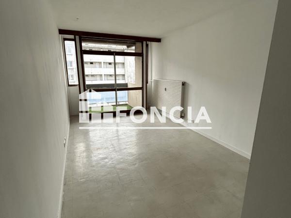 Location Appartement 2 pièces 46.89 m² - 38-40 RUE SAINTE BAUME Marseille 13010