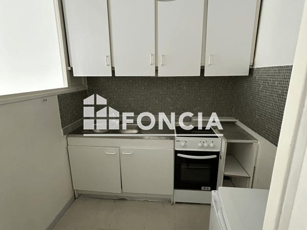 Location Appartement 2 pièces 46.89 m² - 38-40 RUE SAINTE BAUME Marseille 13010