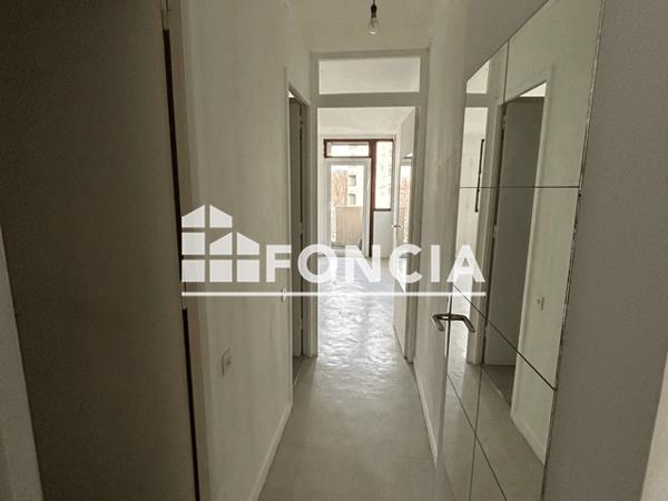 Location Appartement 2 pièces 46.89 m² - 38-40 RUE SAINTE BAUME Marseille 13010