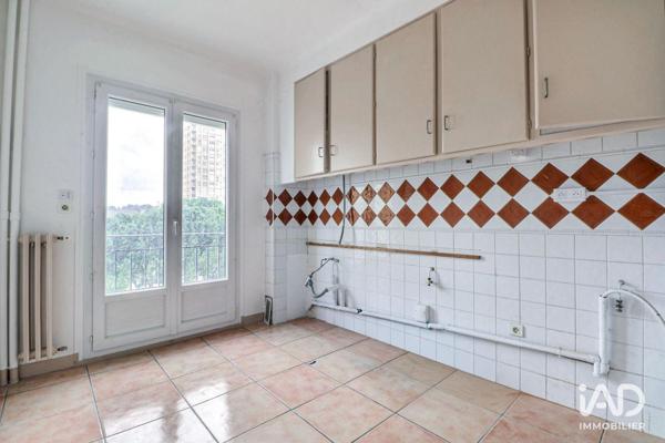 Appartement à vendre 2 pièces 64 m² Nîmes-Saint-Césaire