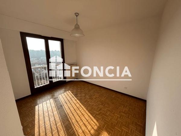 À vendre Appartement 4 pièces 123 m² - Bourg-lès-valence 26500