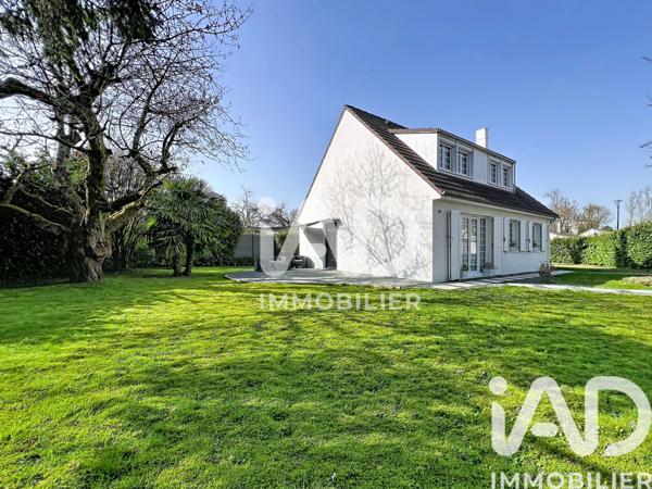 Maison à vendre 7 pièces 132 m² Fontenay-Trésigny