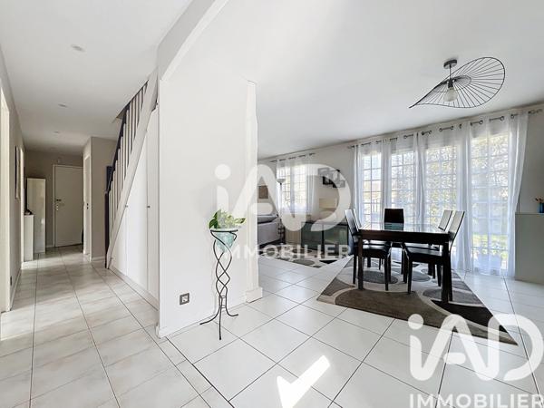 Maison à vendre 7 pièces 132 m² Fontenay-Trésigny