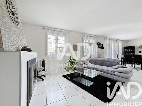 Maison à vendre 7 pièces 132 m² Fontenay-Trésigny