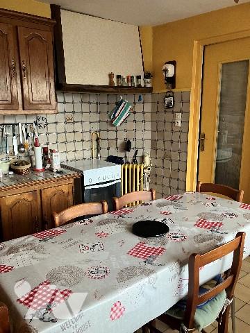 Maison comprenant 4 chambres dont une avec entrée particulière