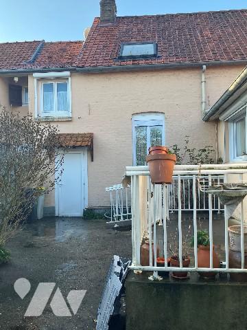 Maison comprenant 4 chambres dont une avec entrée particulière