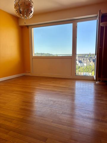 QUIMPER – APPARTEMENT T3 AVEC BALCON, BELLE VUE DEGAGEE ET PARKING PRIVATIF Quimper (29000)