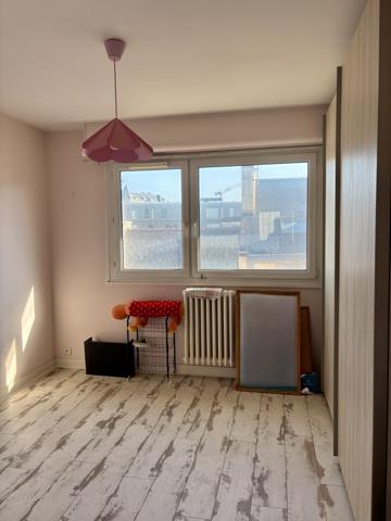QUIMPER – APPARTEMENT T3 AVEC BALCON, BELLE VUE DEGAGEE ET PARKING PRIVATIF Quimper (29000)