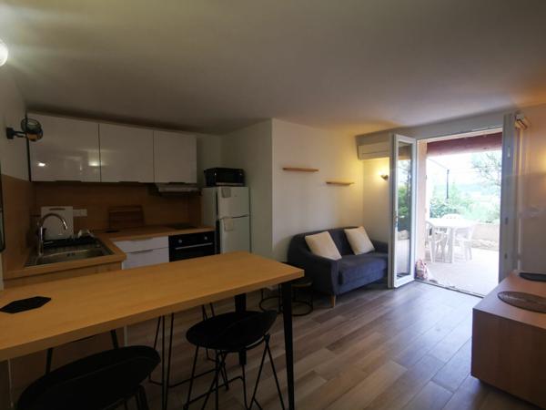 Appartement à louer    2 pièces •  Les Angles