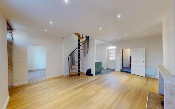 Maison à louer    5 pièces • 126,41 m2 Saint-Denis-de-Vaux