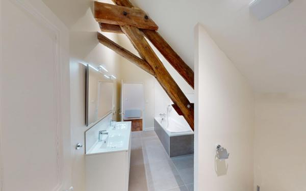 Maison à louer    5 pièces • 126,41 m2 Saint-Denis-de-Vaux