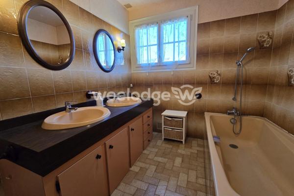 Maison à vendre 6 pièces de 142,2 m² à Bonneval