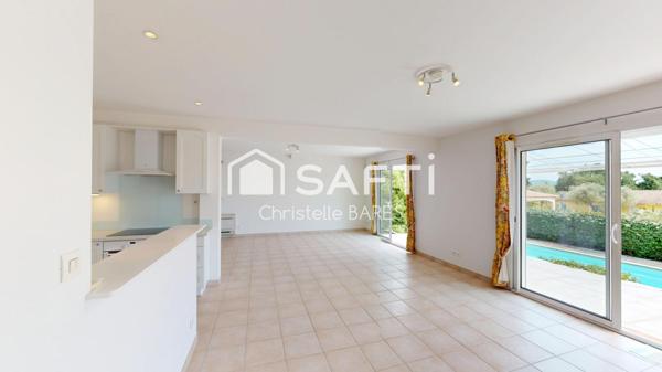 Maison indépendante 4 chambres- piscine- au calme absolu