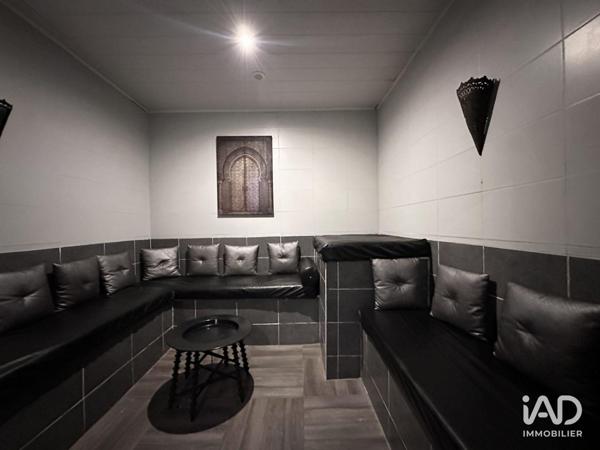 Boutique/Local commercial à vendre 115 m² Élancourt