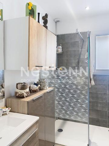 À vendre, Maison contemporaine de plain pied, 3 chambres, garage, sous garantie décennale, située à Angles (85750), à 1à minutes de l'Océan