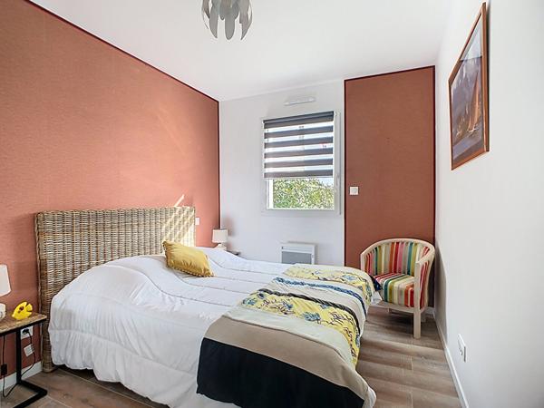 À vendre, Maison contemporaine de plain pied, 3 chambres, garage, sous garantie décennale, située à Angles (85750), à 1à minutes de l'Océan