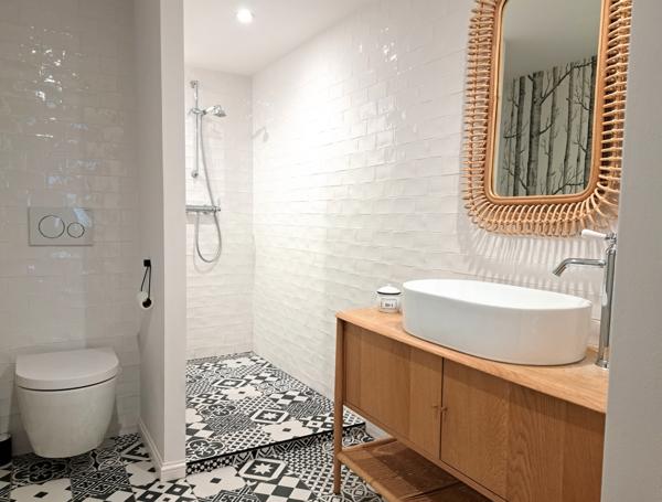 Bordeaux (33000) Studio meublé de standing Bordeaux centre