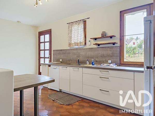 Maison à vendre 7 pièces 164,67 m² Saint-Julien-du-Sault