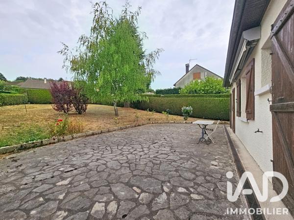 Maison à vendre 7 pièces 164,67 m² Saint-Julien-du-Sault