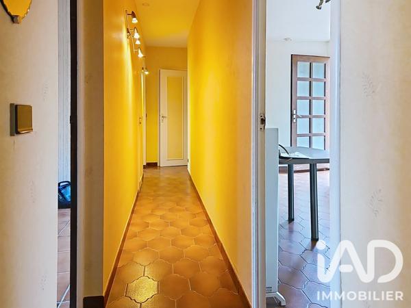 Maison à vendre 7 pièces 164,67 m² Saint-Julien-du-Sault