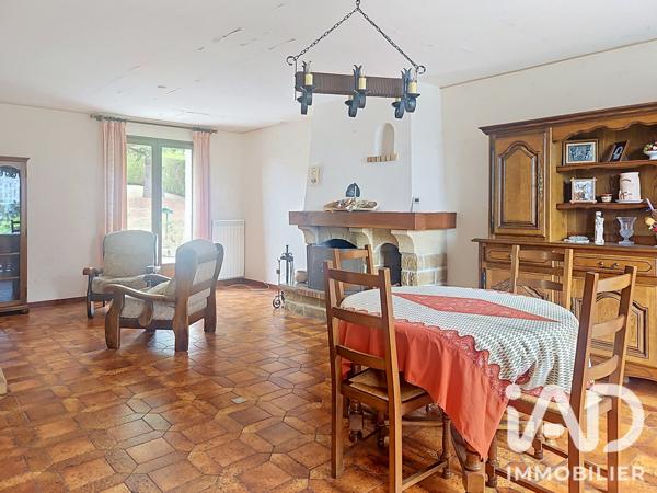 Maison à vendre 7 pièces 164,67 m² Saint-Julien-du-Sault