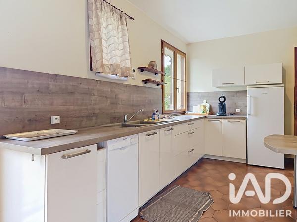 Maison à vendre 7 pièces 164,67 m² Saint-Julien-du-Sault