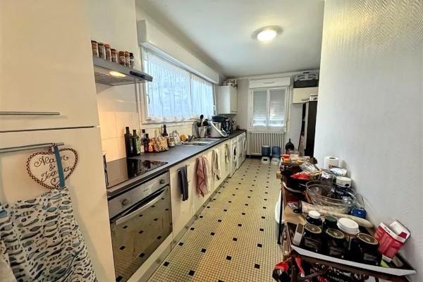 IMMEUBLE DE RAPPORT 400 m² BOUGUENAIS