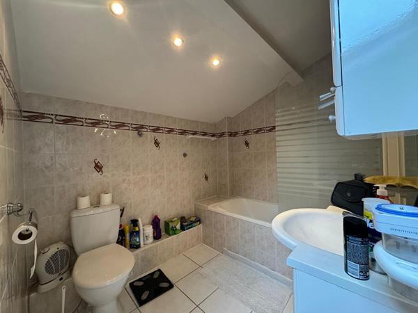 IMMEUBLE DE RAPPORT 400 m² BOUGUENAIS