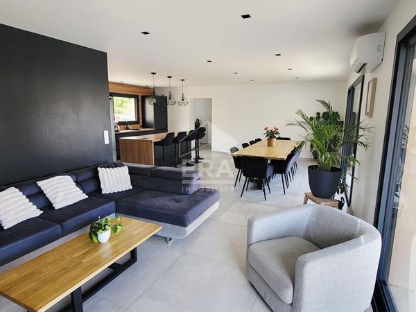 Maison individuelle T6 de 165m² + Garage 90m² Piscine - PEYRUIS