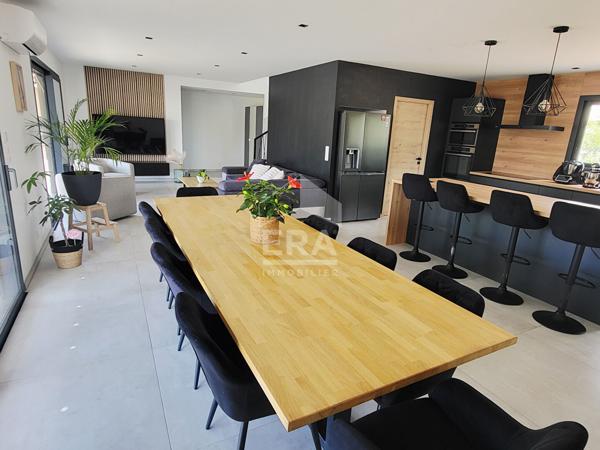 Maison individuelle T6 de 165m² + Garage 90m² Piscine - PEYRUIS