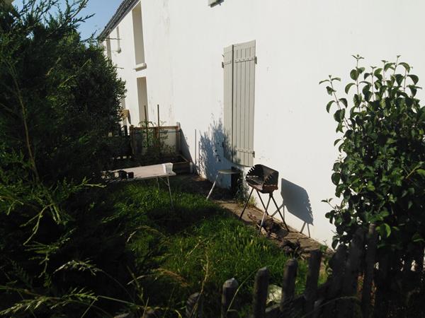 Maison 5 pièce(s),3 chambres ,petit jardinet, garage non attenant