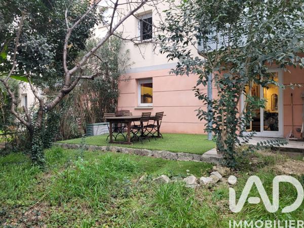 Location appartement 2 pièces 56 m² Nîmes