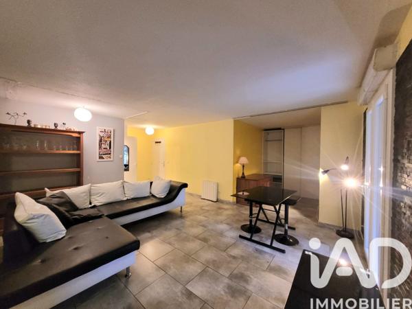 Location appartement 2 pièces 56 m² Nîmes