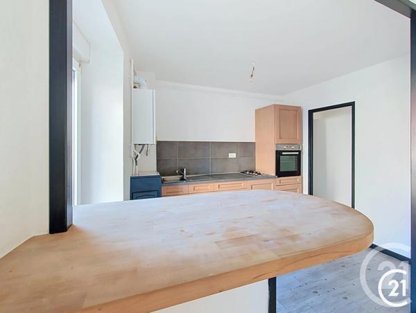 Appartement F3 à vendre  3 pièces - 65,70 m 2   HERICOURT  - 70