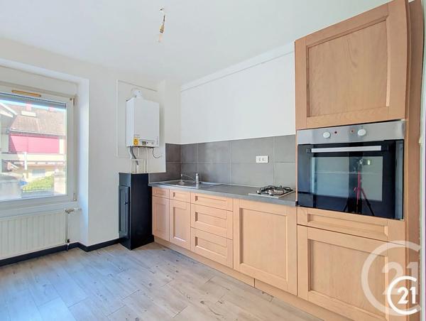 Appartement F3 à vendre  3 pièces - 65,70 m 2   HERICOURT  - 70