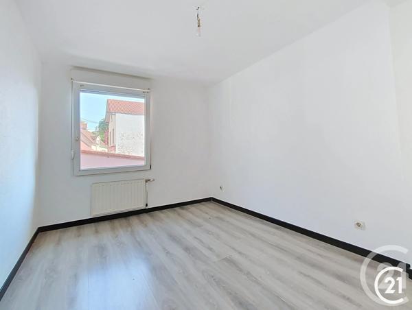 Appartement F3 à vendre  3 pièces - 65,70 m 2   HERICOURT  - 70
