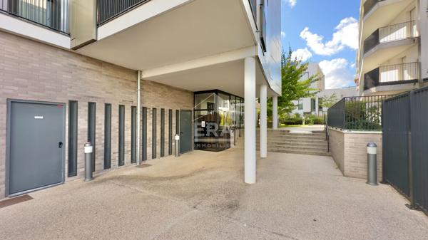 DUPLEX 4 PIÈCES -  84 M² -  ATHIS-MONS, RÉCENT AVEC BALCON ET PARKING