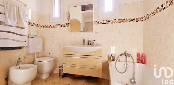 Maison à vendre 5 pièces 185 m² Le Plan-de-la-Tour